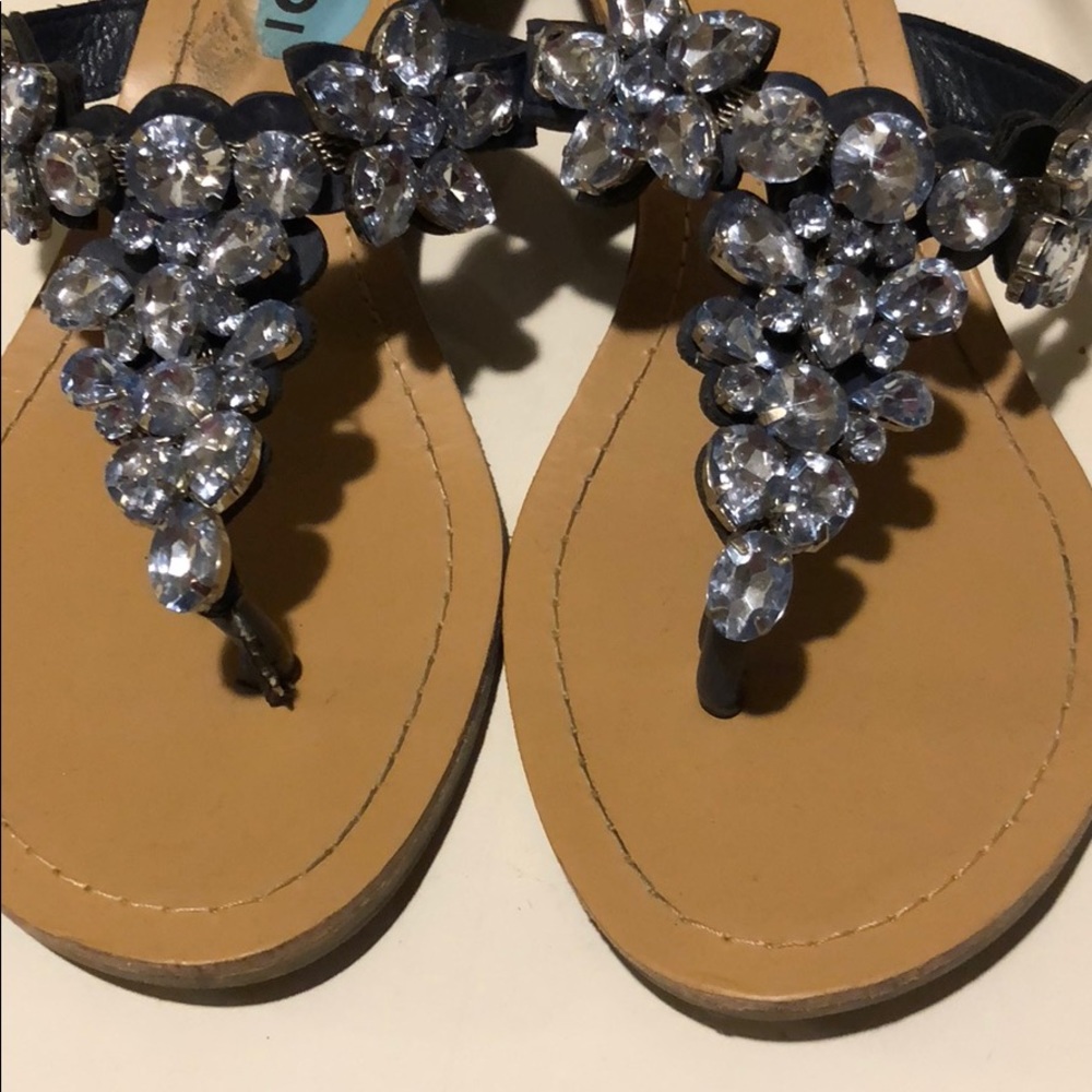 Shoes - Picture 2 of 5